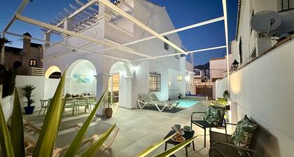 Nerja Paradise Rentals - Villa Calazul