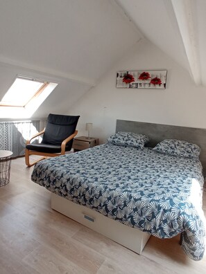 2 camere, ferro/asse da stiro, Wi-Fi gratuito, lenzuola