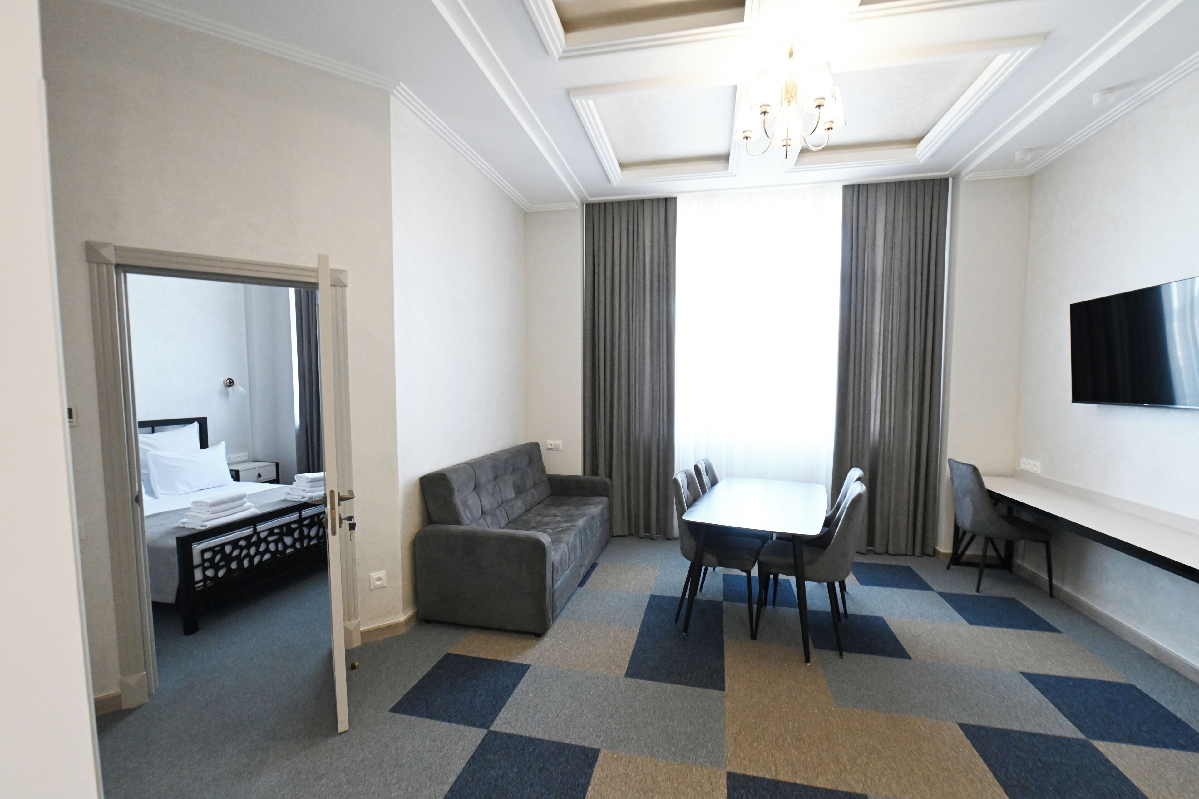 Luxury Studio Suite, 1 Bedroom | Egyptian cotton sheets, premium bedding, minibar, in-room safe