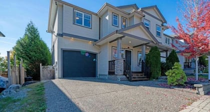 Cozy Delightful Home in Quiet Neighborhood