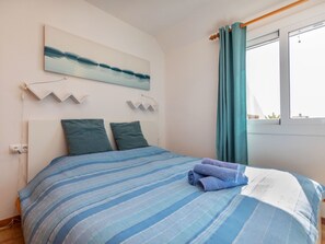 3 soverom, skrivebord, strykejern/-brett og wi-fi