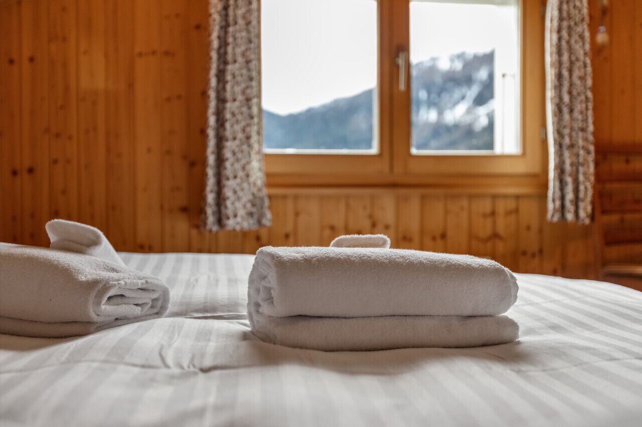 4 多间卧室、熨斗/熨衣板、免费 WiFi、床单