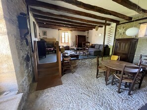 Interior - House in nature with pool, wifi and parking - Périgord Noir (Sergeac)