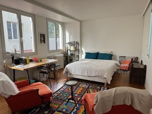 3 bedrooms, iron/ironing board, WiFi, bed sheets - Beau Loft aux Portes de Paris- Proche JO (Bagnolet)