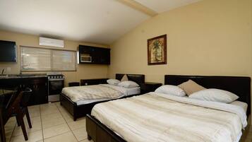 1 bedroom, internet, bed sheets