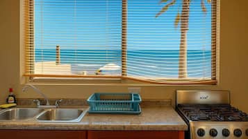 Wasserkocher mit Kaffee-/Teezubehör