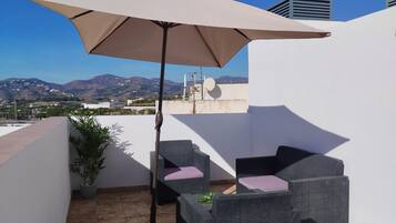 Basic Studio, City View | Teres/patio