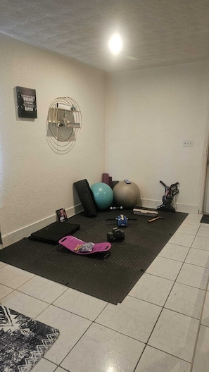 Interior - No better way to enjoy your stay-The FUN House!!! (Miami Gardens)