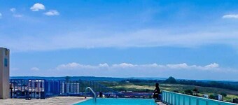 Luxury 8 Floors with Pool, bar, Hotels, Secure Parking, 24/7 supermarket