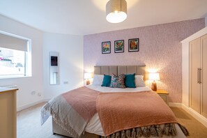 2 Schlafzimmer, Bügeleisen/Bügelbrett, WLAN, Bettwäsche