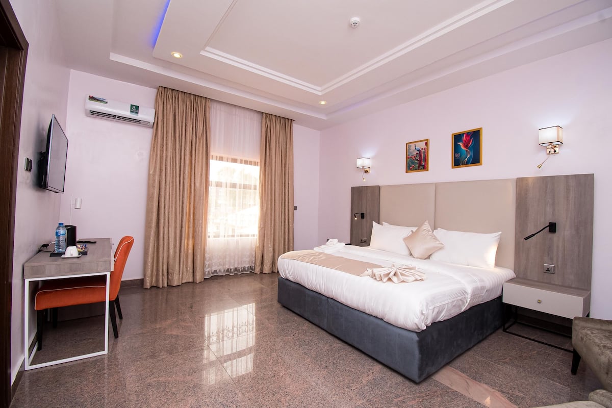 Phòng Suite Presidential | 1 phòng ngủ, trang bị nội thất với thiết kế riêng biệt, bàn