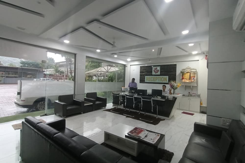 Royal Garden Resort