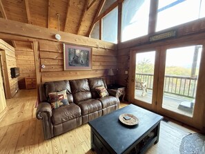 Smart TV, fireplace - Honeymoon View #1 WOW! The View is fantastic and private. (Sevierville)