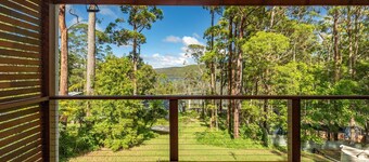 Crown Cottage - close to Seal Rocks