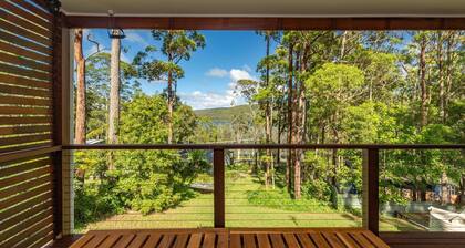 Crown Cottage - close to Seal Rocks