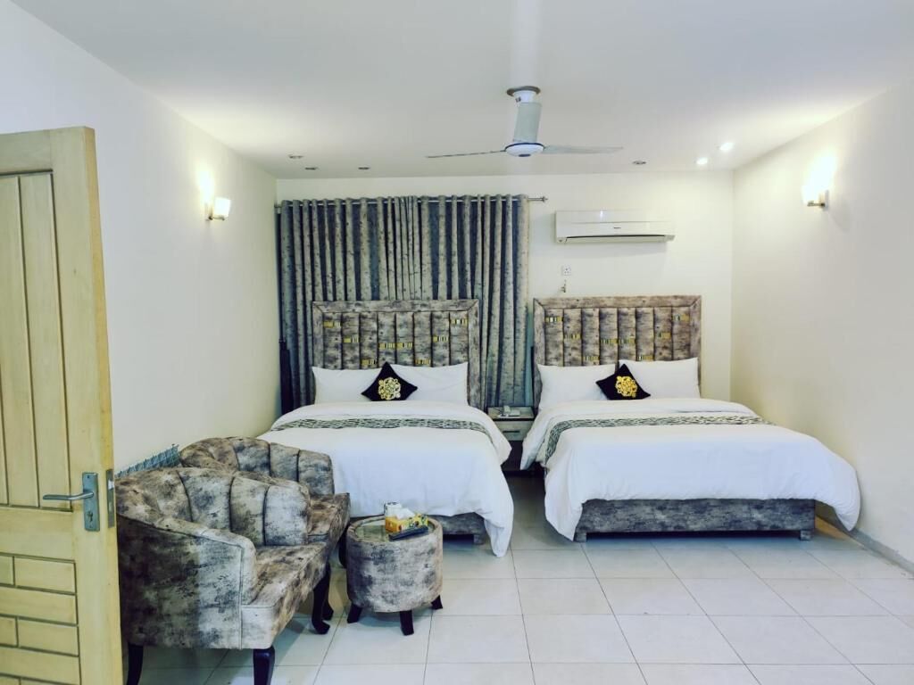 Deluxe Double Room | Desk, soundproofing, iron/ironing board, free WiFi