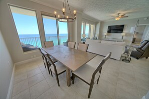 Dining - Unit 1604: 16th Floor (Panama City Beach)