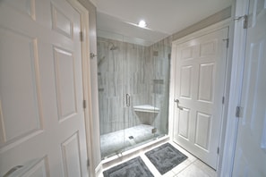Shower, towels