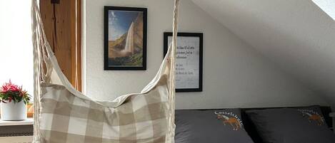 2 soverom, strykejern/-brett, reiseseng for barn og wi-fi (inkludert)