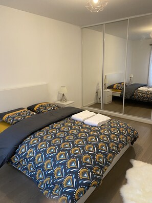 2 Schlafzimmer, Bügeleisen/Bügelbrett, kostenloses WLAN, Bettwäsche