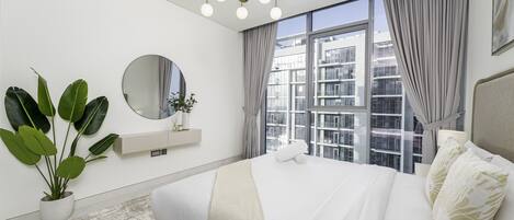 2 bedrooms, in-room safe, iron/ironing board, free WiFi