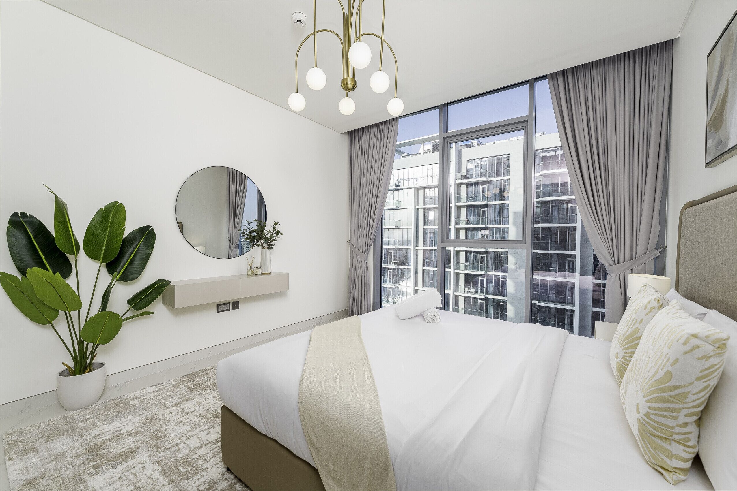 2 bedrooms, in-room safe, iron/ironing board, free WiFi