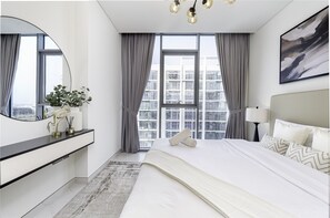 2 bedrooms, in-room safe, iron/ironing board, free WiFi