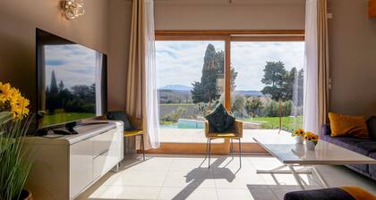 Die Villa mit Garten, beheiztem Pool & Blick auf Ventoux- Colonzelle