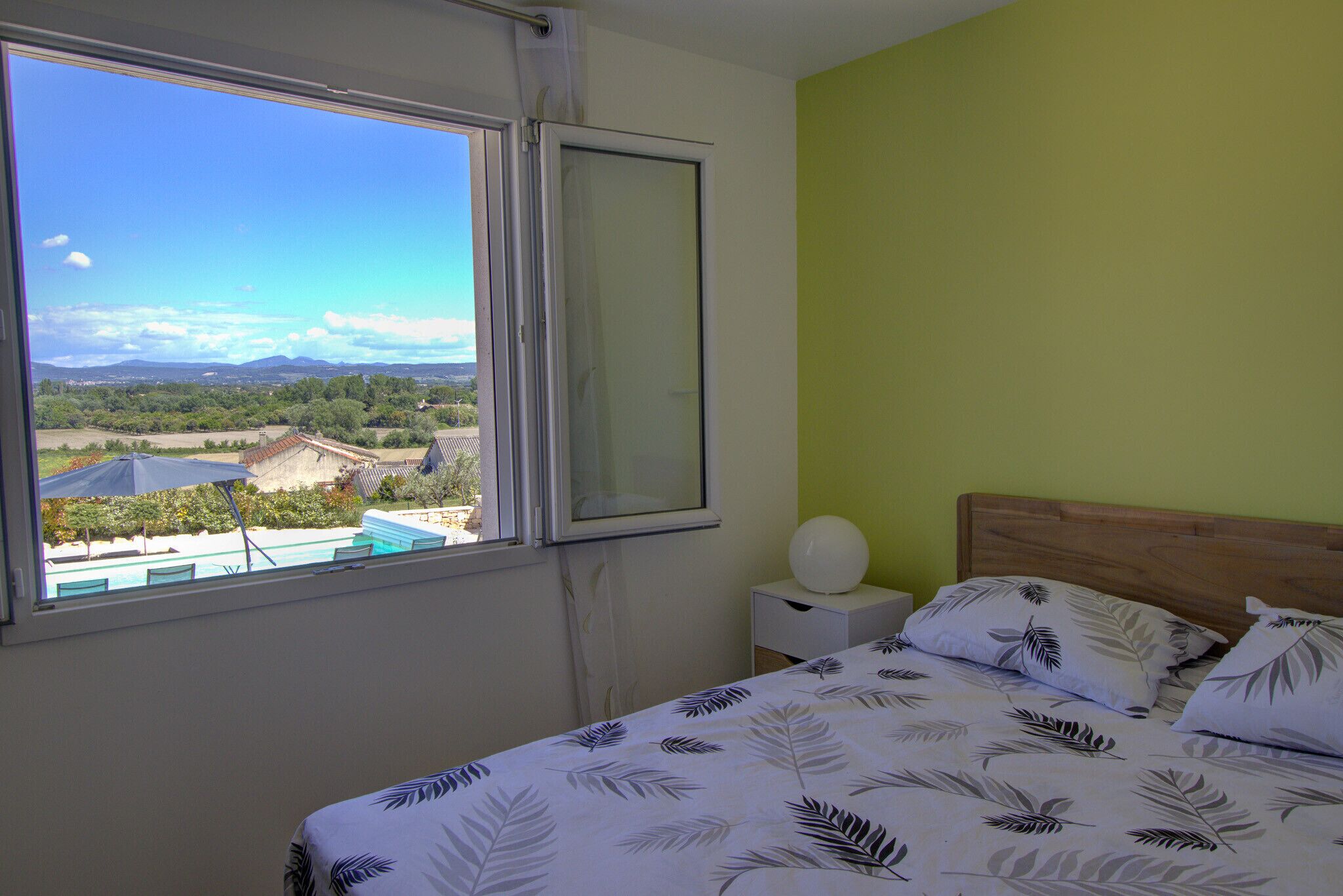 4 chambres, fer et planche à repasser, Wi-Fi gratuit, draps fournis