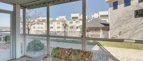 Apartment (2 Bedrooms) | Front of property