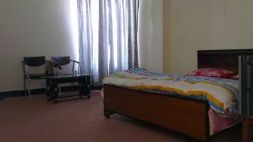 Habitación doble Deluxe | Insonorización, tabla de planchar con plancha y wifi gratis