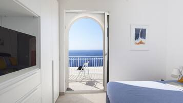 5 camere, ferro/asse da stiro, culla da viaggio, Wi-Fi gratuito