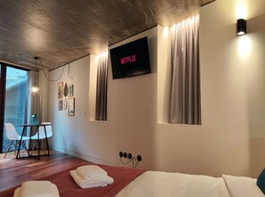 1 室のベッドルーム、アイロン / アイロン台、インターネット、ベッドシーツ