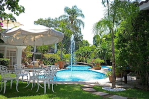 Piscine extérieure