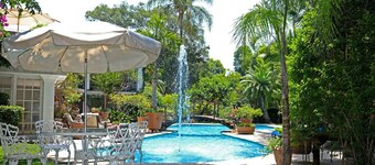 Villa de Lena - An exquisite Villa with an enchanting treehouse on the property