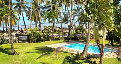 Sea Front villa on the famous LAS BALLENAS BEACH / 6BR A/C / Private pool / Wifi