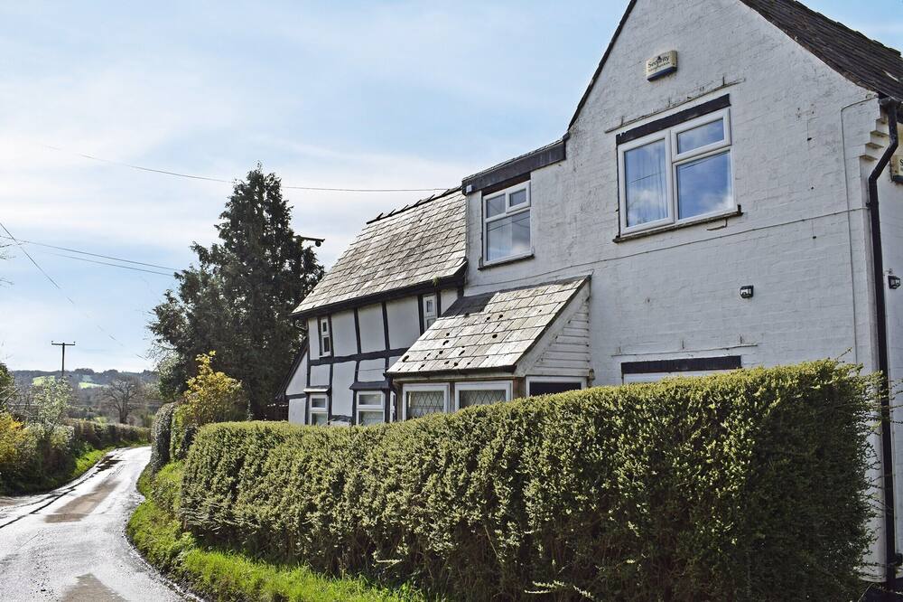 4 bedroom accommodation in Ledbury