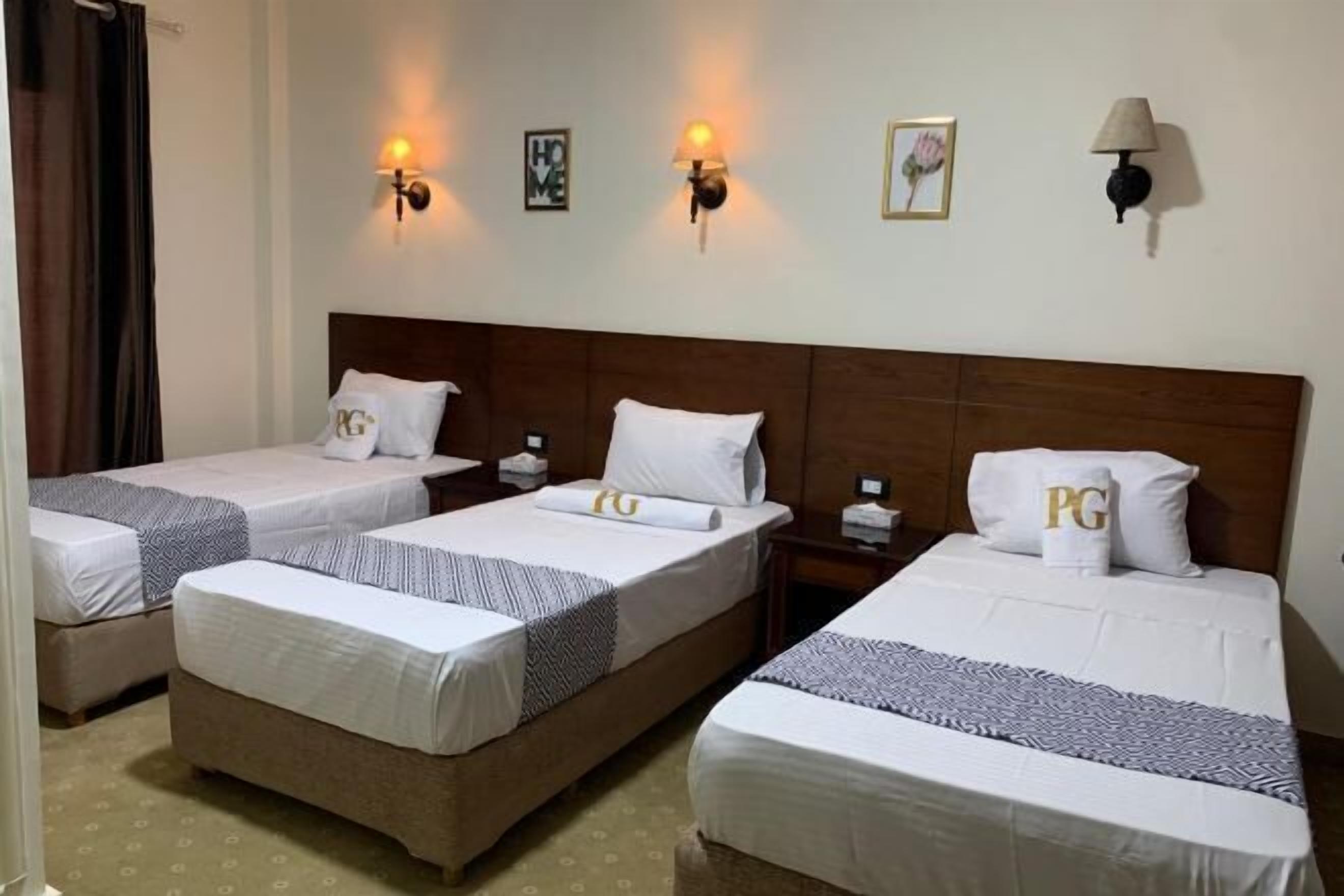 Minibar, desk, free WiFi, bed sheets