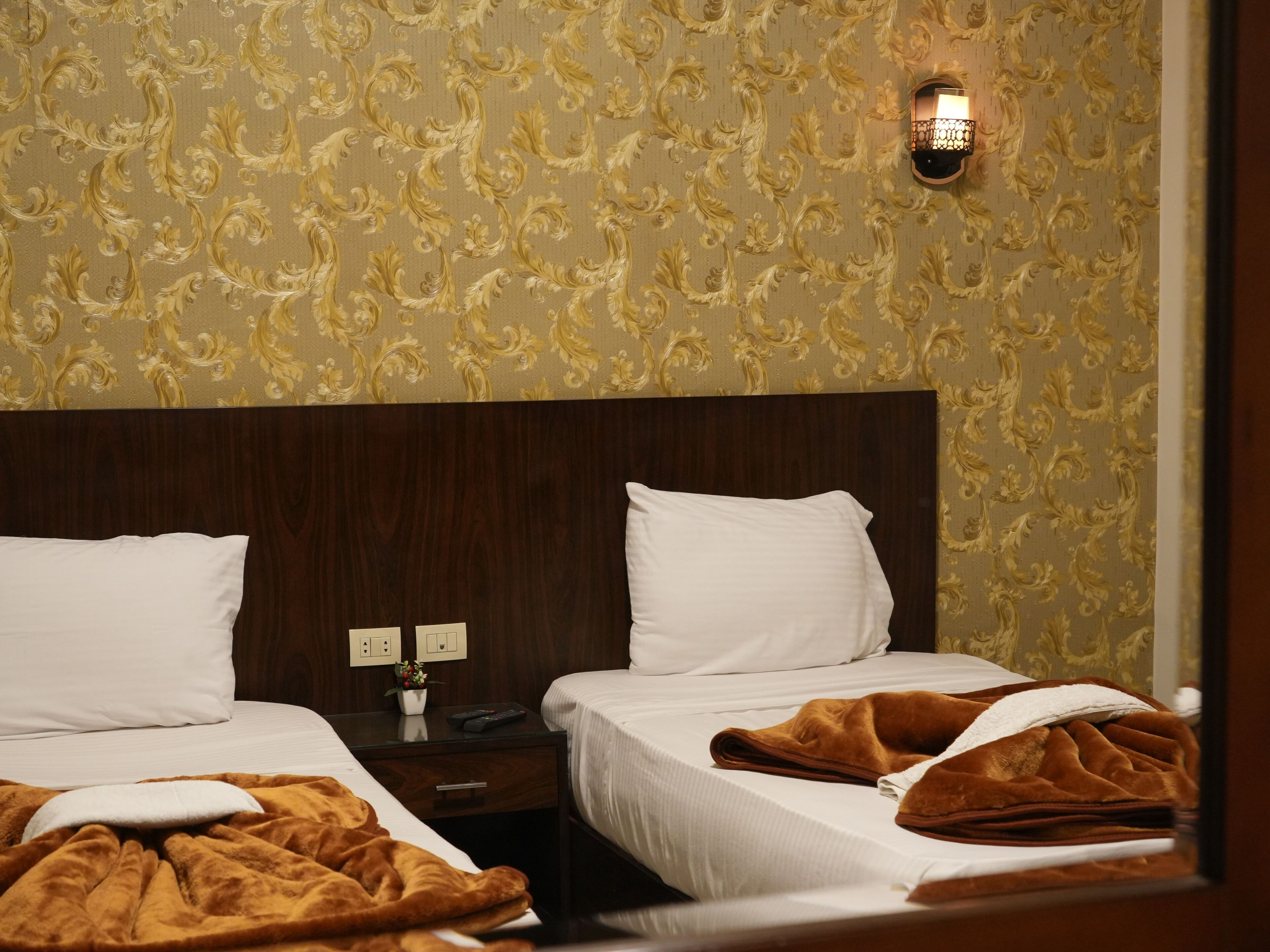 Photo - Montana Hotel