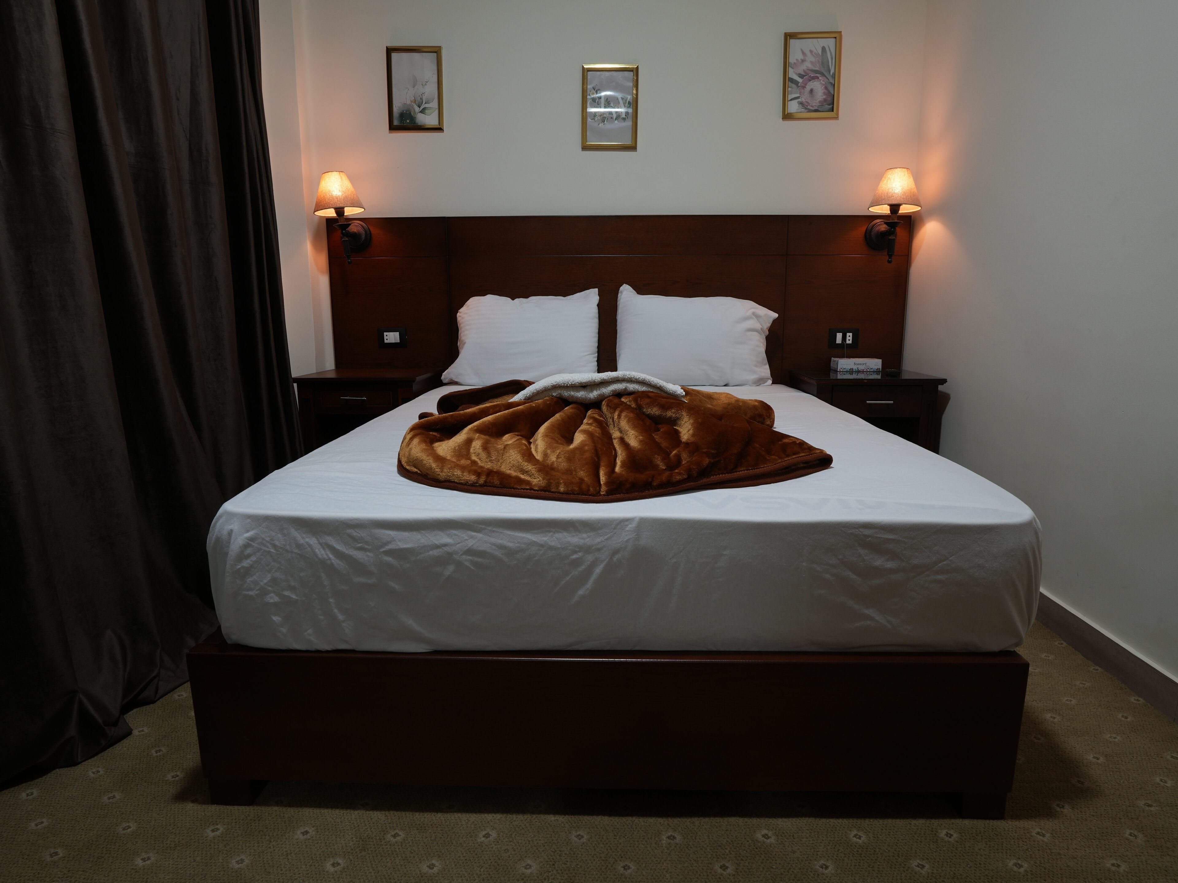 Deluxe Double Room | Minibar, desk, free WiFi, bed sheets