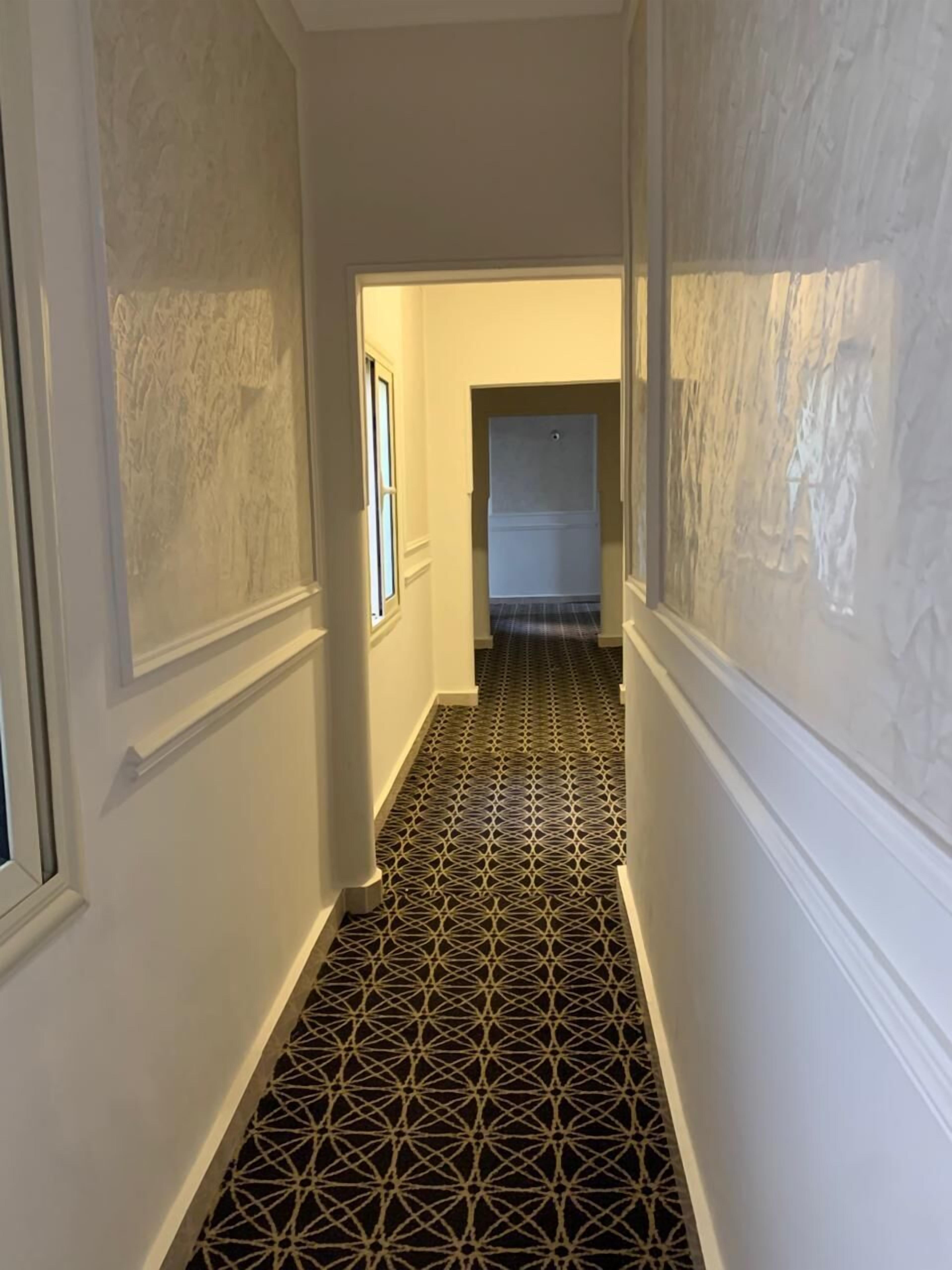 Photo - Montana Hotel