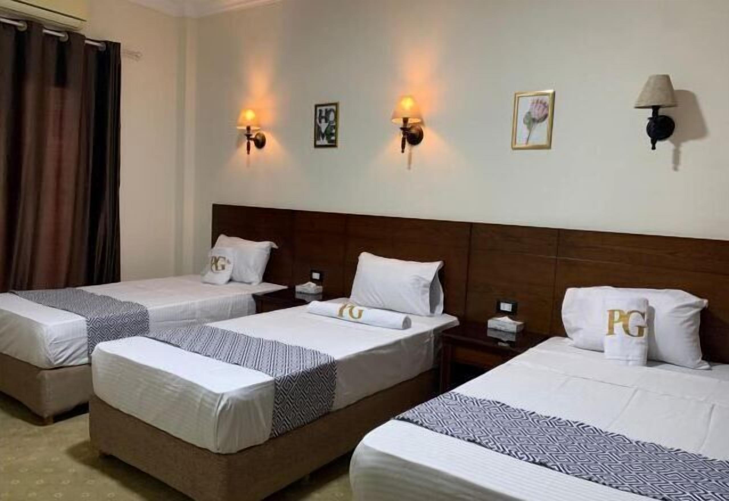 Minibar, desk, free WiFi, bed sheets