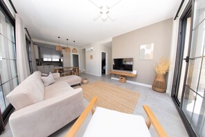 Living area - Villa Lia 1, Relaxing Design, Private pool, 350mt to the Sea (Izmir)