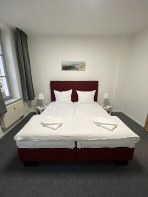 Iron/ironing board, free WiFi, bed sheets - Pension Villa Ostseetraum  (Rostock)