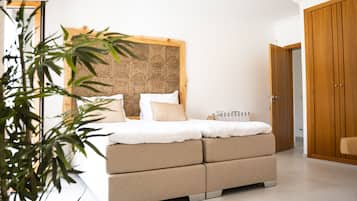 Suite Algarve | 1 bedroom, premium bedding, pillowtop beds, in-room safe