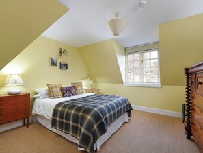 3 bedrooms, free WiFi, bed sheets
