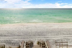 Beach nearby - Luxury Home | Fenced Yard | Pine & Pearl | Near Bay | Santa Rosa Beach (Santa Rosa Beach)
