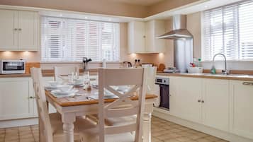Dishwasher, high chair