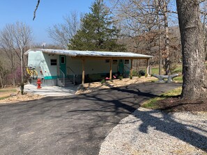 Exterior - Cozy & Quiet Vintage Vibes. Branson-Silver Dollar City-Lights-Big Cedar-Golf (Omaha)