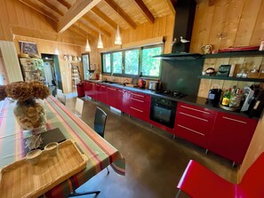 Kühlschrank, Ofen, Herdplatte, Geschirrspüler